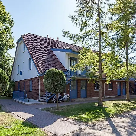 Papillon 01-2 Apartment *